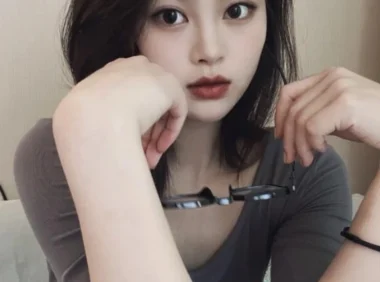 乖别咬别躲乖的含义与用法:解析这句温馨短语的魅力与场景